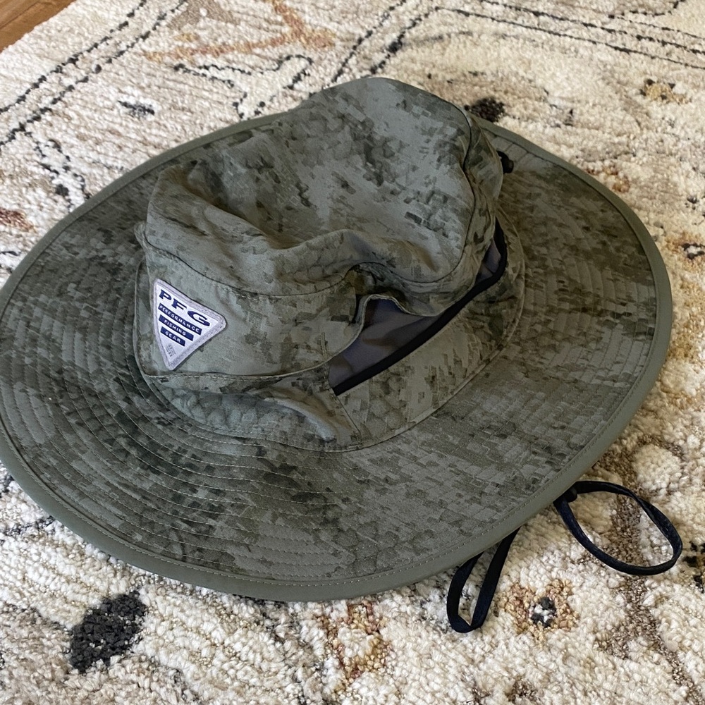 Columbia Men's PFG Backcast Booney Hat camo